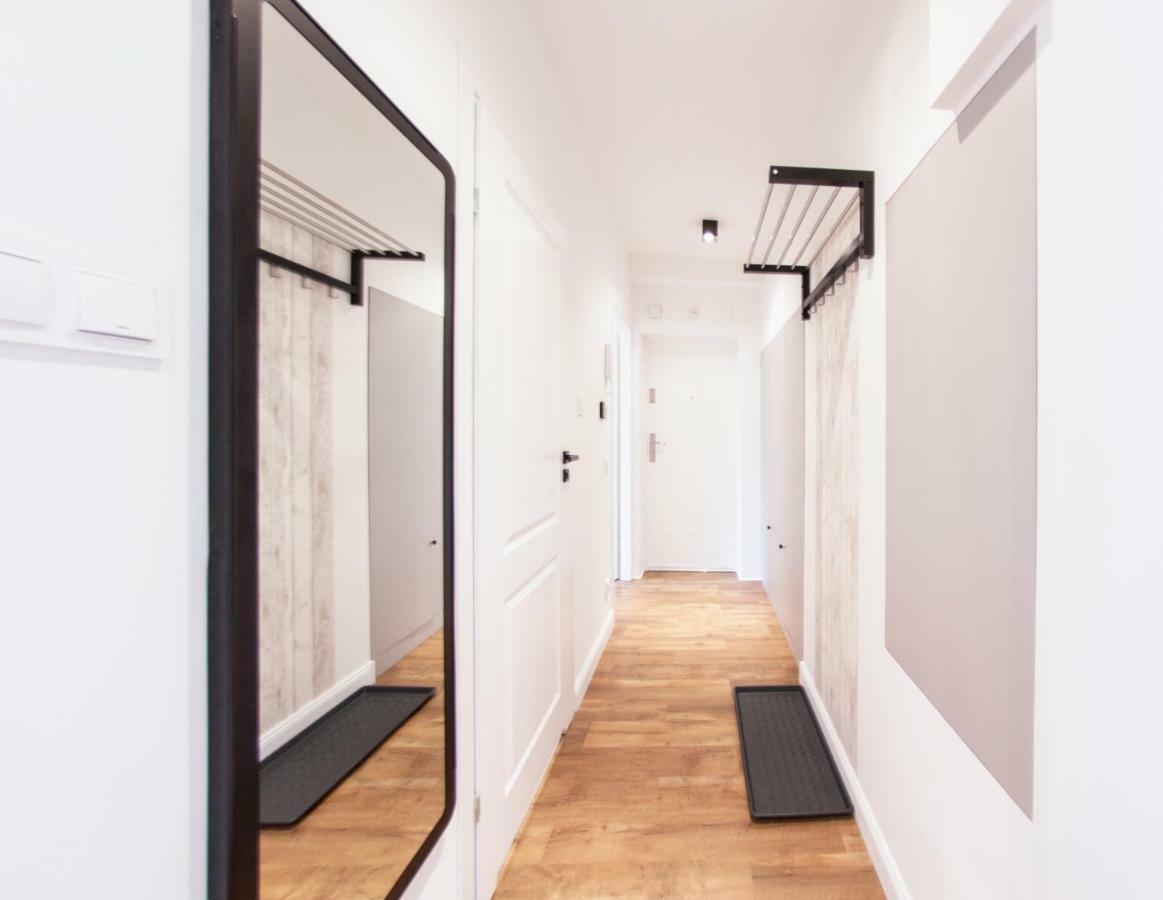 Family Luxury Comfort Old Town Apartament, 1-8, 2 Sypialnie I Salon, Parking W Cenie Gdańsk Kültér fotó