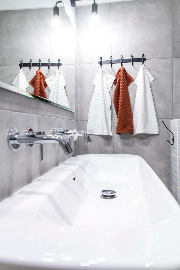 Family Luxury Comfort Old Town Apartament, 1-8, 2 Sypialnie I Salon, Parking W Cenie Gdańsk Kültér fotó